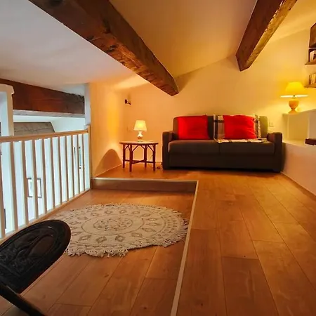 Haven Of Peace With A Lovely Furnished Terrace Saint-Raphael (Var)